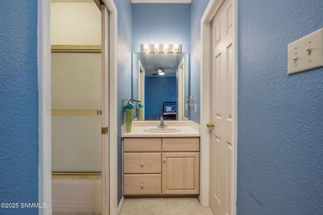 4301 Summit Lane, Las Cruces, NM 88011