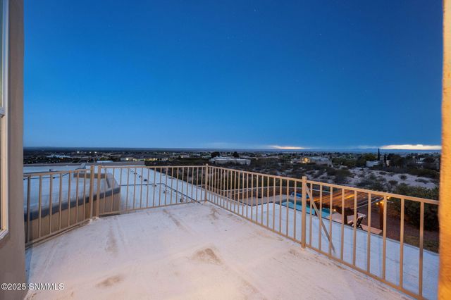 4301 Summit Lane, Las Cruces, NM 88011