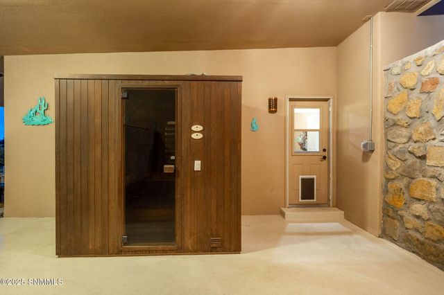 4301 Summit Lane, Las Cruces, NM 88011