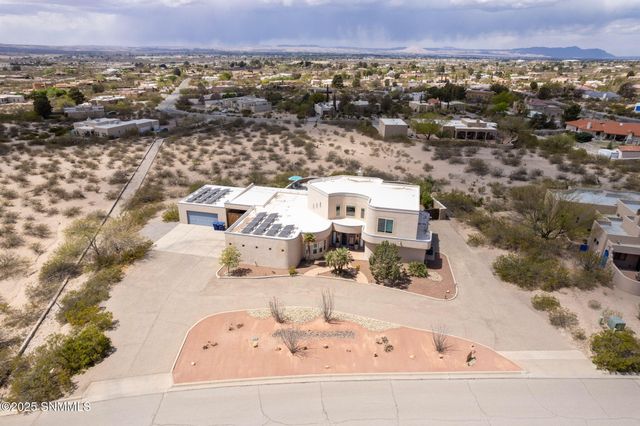 4301 Summit Lane, Las Cruces, NM 88011