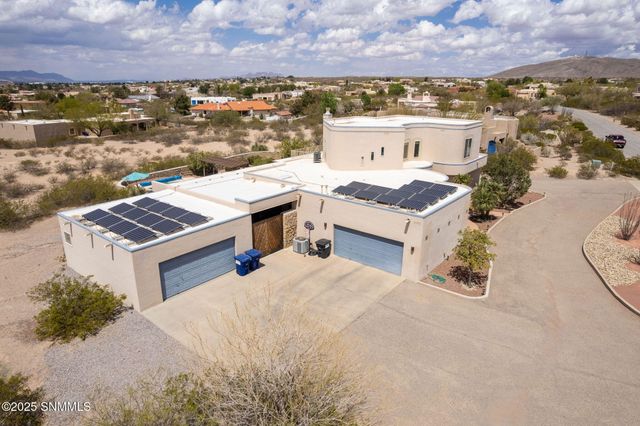 4301 Summit Lane, Las Cruces, NM 88011