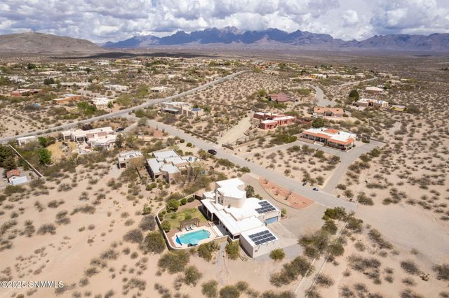 4301 Summit Lane, Las Cruces, NM 88011