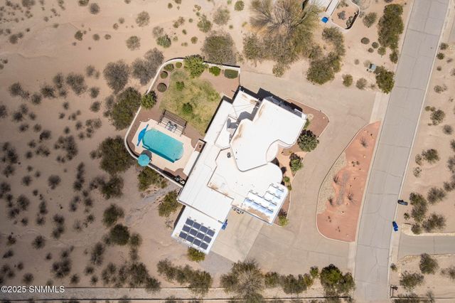 4301 Summit Lane, Las Cruces, NM 88011