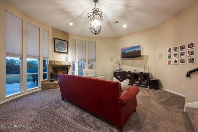 4301 Summit Lane, Las Cruces, NM 88011