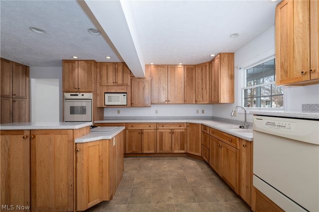 6268 Boatman Drive NW, Canal Fulton, OH 44614