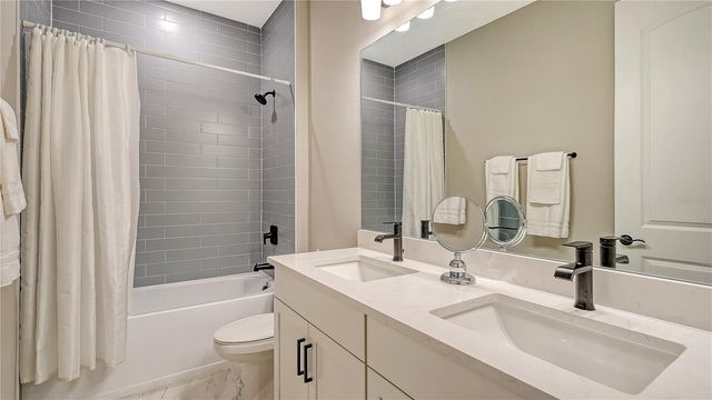 17543 SAVORY MIST CIRCLE, Bradenton, FL 34211