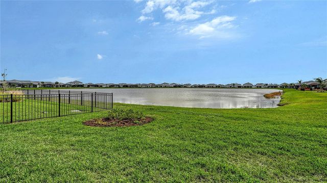 17543 SAVORY MIST CIRCLE, Bradenton, FL 34211