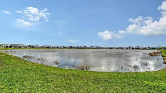 17543 SAVORY MIST CIRCLE, Bradenton, FL 34211