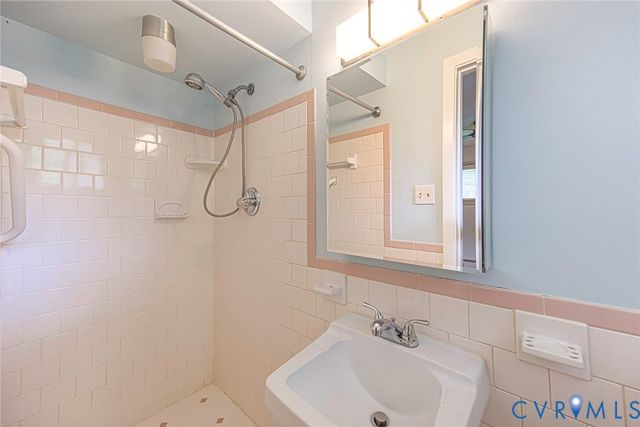 7235 Croftwood Dr, Mechanicsville, VA 23111