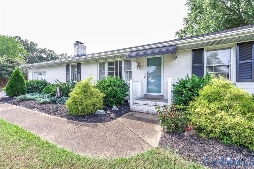7235 Croftwood Dr, Mechanicsville, VA 23111