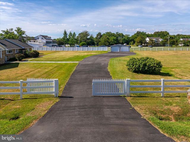 21441 DOGWOOD COVE RD, Tilghman, MD 21671