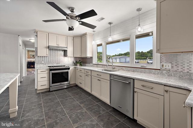 21441 DOGWOOD COVE RD, Tilghman, MD 21671
