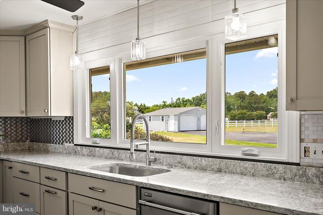 21441 DOGWOOD COVE RD, Tilghman, MD 21671