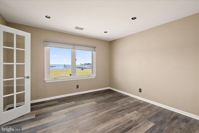21441 DOGWOOD COVE RD, Tilghman, MD 21671