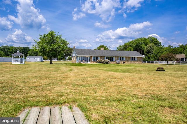 21441 DOGWOOD COVE RD, Tilghman, MD 21671