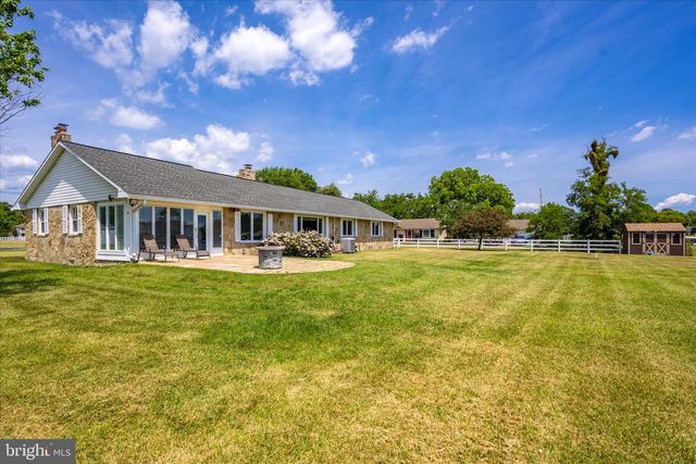 21441 DOGWOOD COVE RD, Tilghman, MD 21671