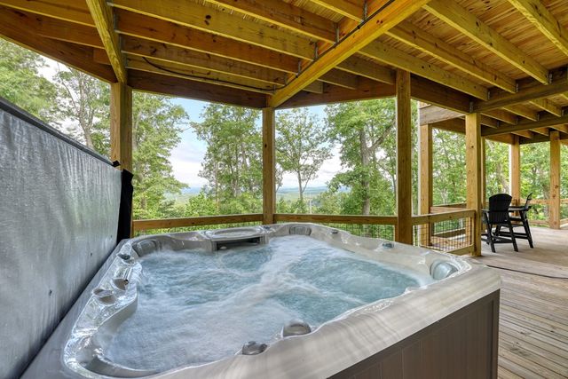 514 Winding Ridge, Blairsville, GA 30512