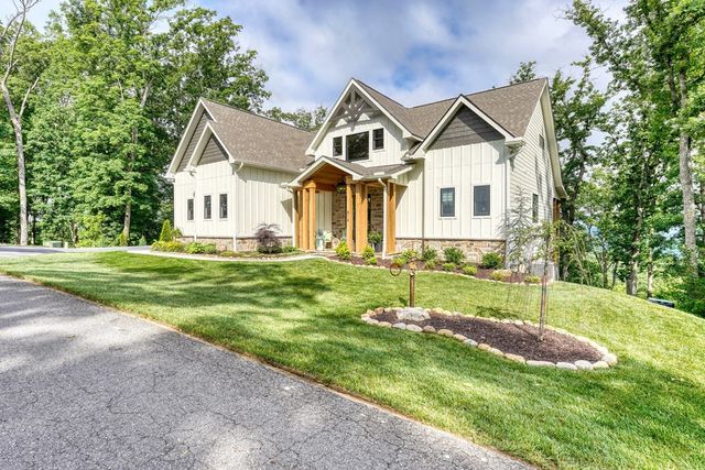 514 Winding Ridge, Blairsville, GA 30512