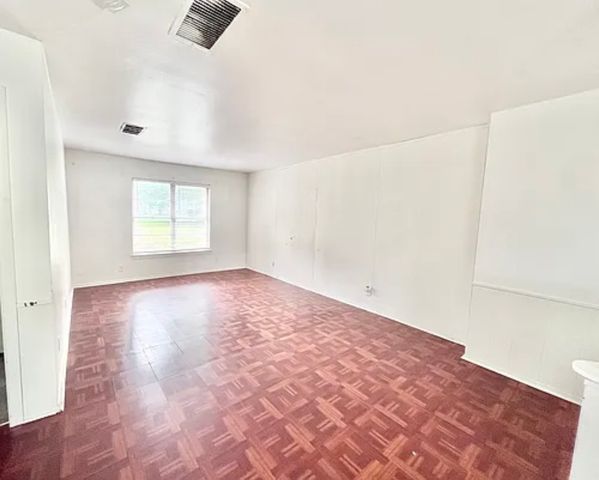 109 Vandenburg Drive A, Denison, TX 75020