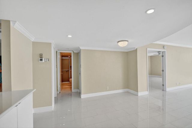 301 Lake Shore Drive 711, Lake Park, FL 33403