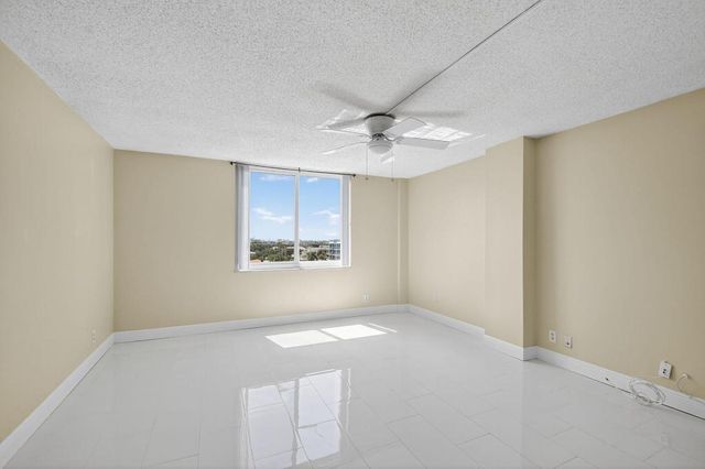 301 Lake Shore Drive 711, Lake Park, FL 33403