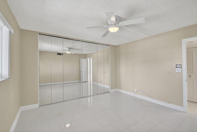301 Lake Shore Drive 711, Lake Park, FL 33403