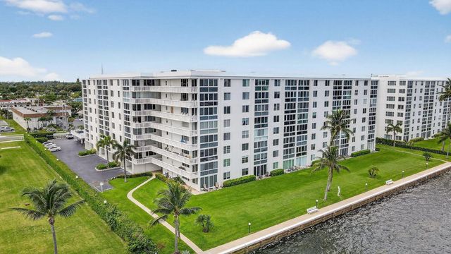 301 Lake Shore Drive 711, Lake Park, FL 33403