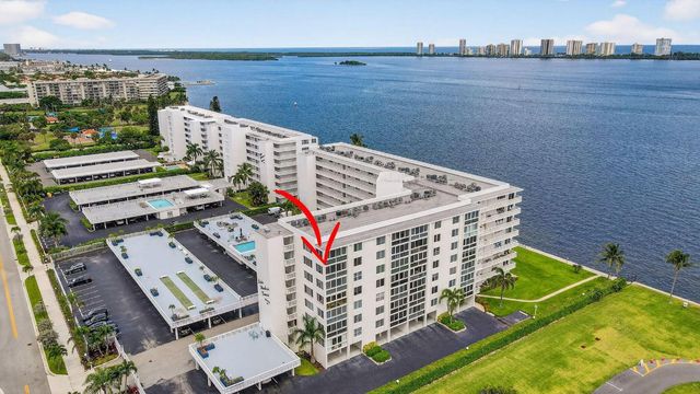 301 Lake Shore Drive 711, Lake Park, FL 33403