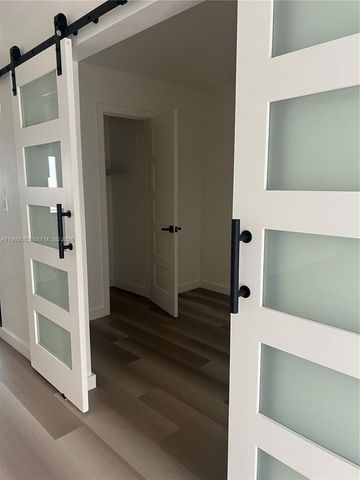 225 SE 16th Ave 3, Fort Lauderdale, FL 33301