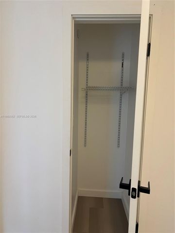 225 SE 16th Ave 3, Fort Lauderdale, FL 33301