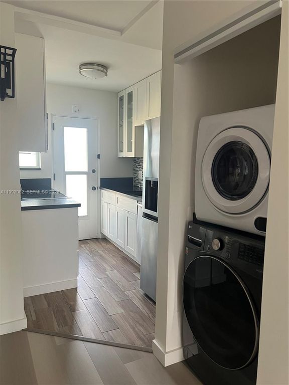 225 SE 16th Ave 3, Fort Lauderdale, FL 33301