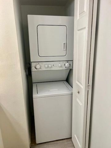 4879 Via Palm Lakes 608, West Palm Beach, FL 33417