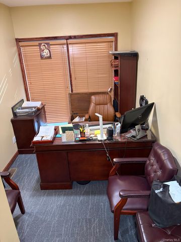 111 Lockwood Avenue, Yonkers, NY 10701