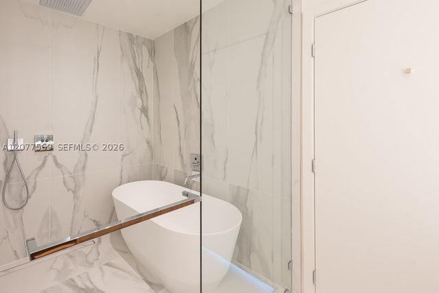 1400 Biscayne 1604, Miami, FL 33132