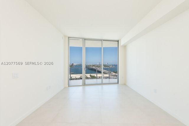1400 Biscayne 1604, Miami, FL 33132