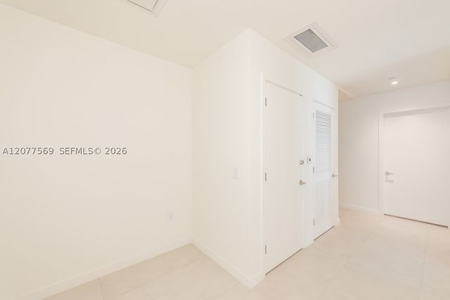 1400 Biscayne 1604, Miami, FL 33132