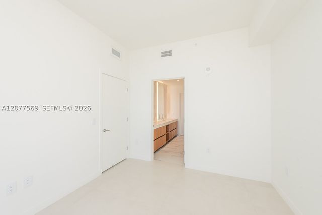 1400 Biscayne 1604, Miami, FL 33132