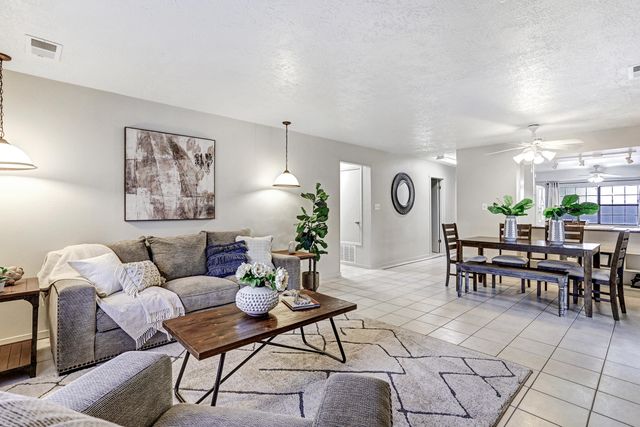 629 Littler Drive SE, Rio Rancho, NM 87124