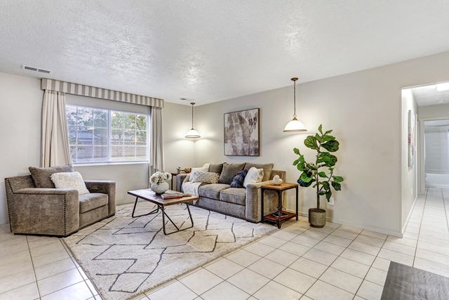 629 Littler Drive SE, Rio Rancho, NM 87124
