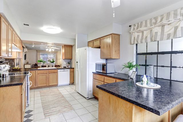 629 Littler Drive SE, Rio Rancho, NM 87124