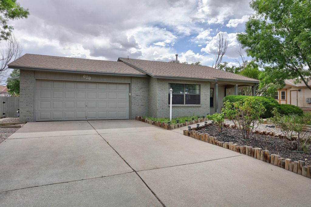 629 Littler Drive SE, Rio Rancho, NM 87124