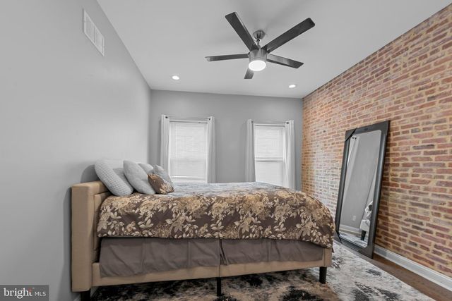 902 N MILTON AVE, Baltimore, MD 21205