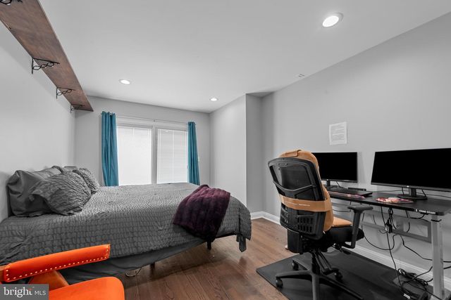 902 N MILTON AVE, Baltimore, MD 21205