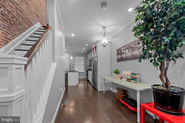 902 N MILTON AVE, Baltimore, MD 21205