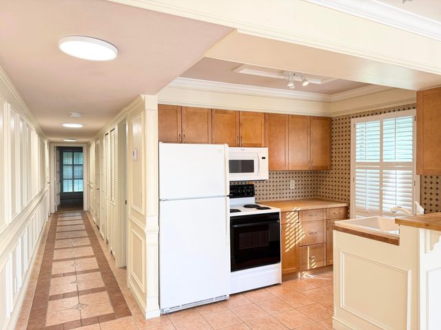 273 Cypress Point Drive, Palm Beach Gardens, FL 33418