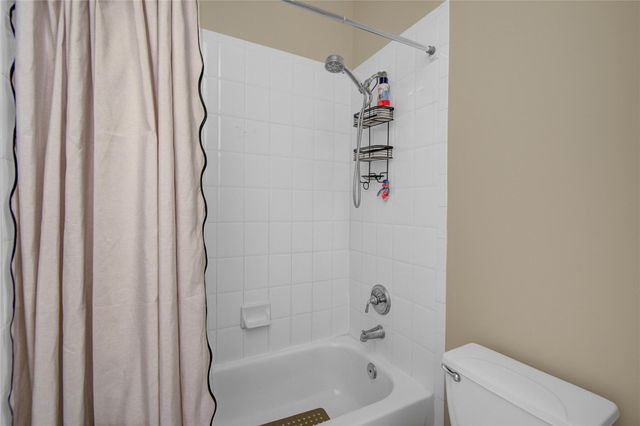 8507 Discus Drive, Humble, TX 77346