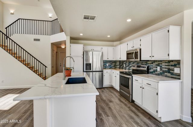 21927 N 74TH Lane, Glendale, AZ 85310