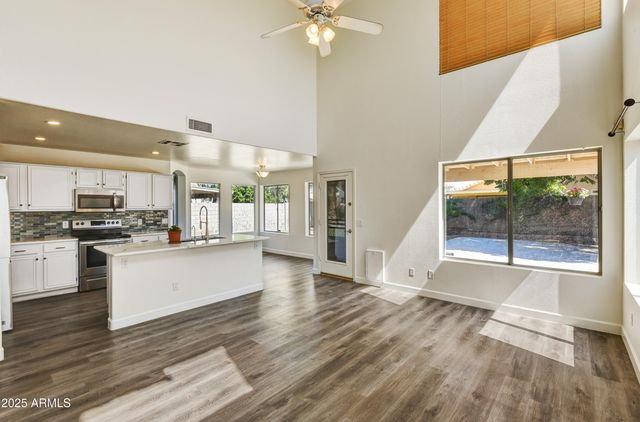 21927 N 74TH Lane, Glendale, AZ 85310