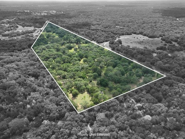 1312 Private Road 1051, Hallettsville, TX 77964