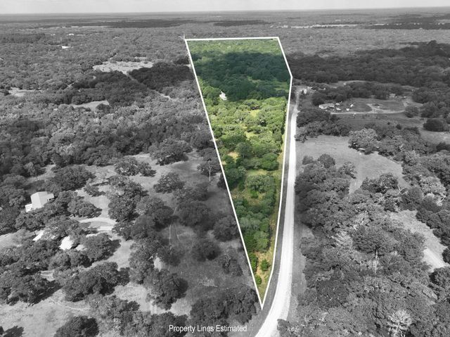 1312 Private Road 1051, Hallettsville, TX 77964